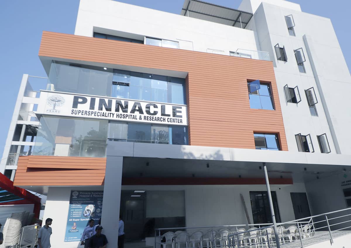 Pinnacle Hospital